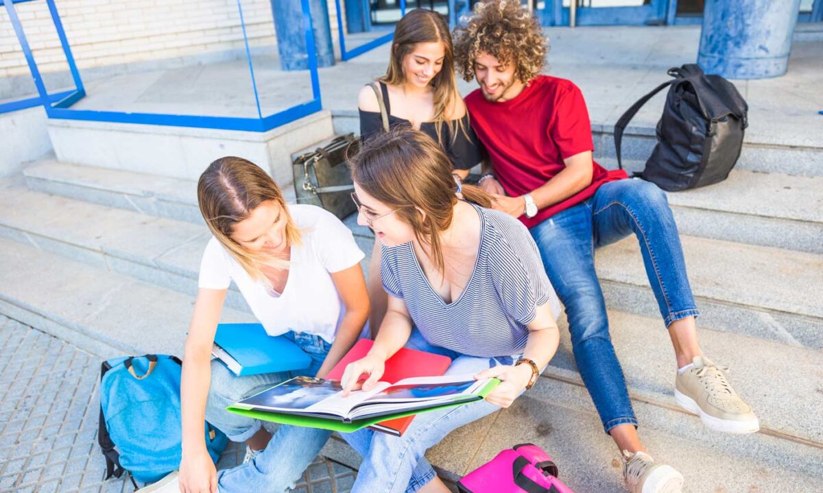 Personal Statement Dos and Don’ts for UK University Applications